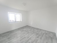 Eladó családi ház, Újszászon 23.9 M Ft, 1 szobás