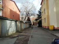 Eladó garázs, Szegeden, Fő fasoron 3.8 M Ft