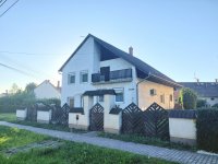 Eladó családi ház, Simontornyán 42 M Ft, 8 szobás