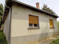 Eladó családi ház, Kaposváron 15 M Ft, 3 szobás