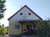 Eladó családi ház, IV. kerületben 97 M Ft, 2 szobás