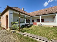 Eladó családi ház, Győrött 56.5 M Ft, 4 szobás