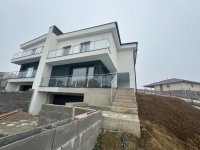 Eladó ikerház, Pécelen 154.99 M Ft, 5 szobás