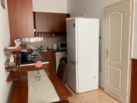 Kiadó téglalakás, albérlet, Pécsett, János utcában