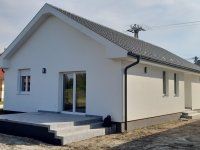 Eladó családi ház, Abában 62.7 M Ft, 4 szobás