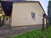 Eladó ikerház, Szegeden 68 M Ft, 2 szobás / költözzbe.hu