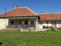 Eladó családi ház, Sarkadon 16.4 M Ft, 2 szobás