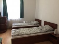 Kiadó üzlethelyiség, Gyöngyösorosziban 300 E Ft / hó, 1 szobás