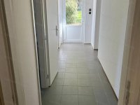Kiadó üzlethelyiség, Komáromban 350 E Ft / hó, 1 szobás