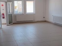 Kiadó ipari ingatlan, Tatabányán 140 E Ft / hó