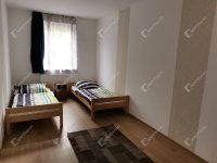 Kiadó téglalakás, albérlet, Tatán 650 E Ft / hó, 4 szobás