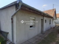 Eladó családi ház, Monoron 54 M Ft, 2 szobás