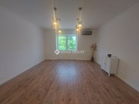 Eladó téglalakás, Szolnokon 21.9 M Ft, 2 szobás