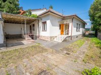 Eladó családi ház, Pécsett 42 M Ft, 3 szobás