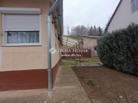 Eladó családi ház, Úrin 32 M Ft, 3 szobás