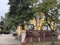 Eladó családi ház, Gödöllőn 54 M Ft, 8 szobás