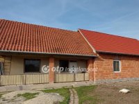 Eladó családi ház, Csanyteleken 35.99 M Ft, 3 szobás
