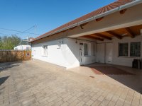 Eladó családi ház, Környén 114.99 M Ft, 6 szobás