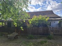 Eladó családi ház, Törtelen 18 M Ft, 2 szobás