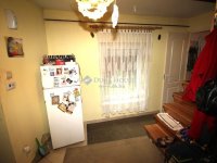 Eladó családi ház, Kecskeméten 26.5 M Ft, 1 szobás