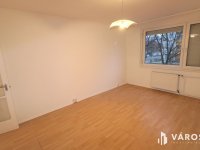 Kiadó panellakás, albérlet, Szegeden 150 E Ft / hó, 3 szobás