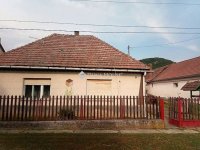 Eladó családi ház, Bajnán, Petőfi Sándor utcában 47 M Ft