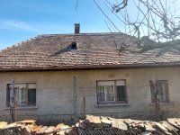 Eladó családi ház, Dombóváron 10.5 M Ft, 2 szobás