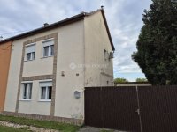 Eladó téglalakás, Kalocsán 38 M Ft, 3 szobás