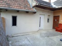 Eladó családi ház, Tökön 16.8 M Ft, 1 szobás