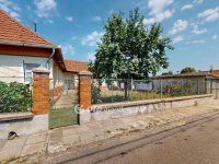 Eladó családi ház, Szentistvánon 14.99 M Ft, 2+2 szobás