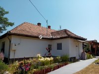 Eladó családi ház, Szentmártonkátán 31.99 M Ft, 2 szobás