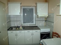 Kiadó téglalakás, albérlet, Pacsán 100 E Ft / hó, 1 szobás