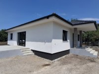 Eladó családi ház, Sóskúton 99.9 M Ft, 3+1 szobás
