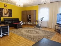 Eladó családi ház, Budaörsön 395 M Ft, 6 szobás