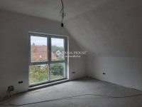 Eladó ikerház, X. kerületben 90 M Ft, 5 szobás