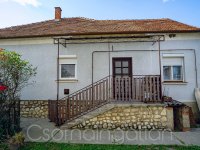 Eladó családi ház, Csornán 42 M Ft, 4 szobás
