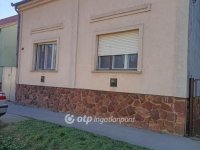 Eladó családi ház, Kaposváron 26.9 M Ft, 4+2 szobás