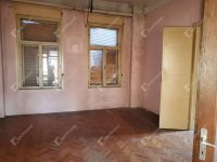 Eladó családi ház, Komáromban 39.9 M Ft, 5 szobás