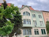 Kiadó téglalakás, albérlet, Szegeden, Korányi fasoron, 3 szobás