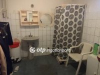 Eladó családi ház, Tiszaföldváron 19 M Ft, 2 szobás