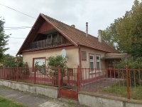 Eladó családi ház, Komáromban, Ghyczy Kálmán utcában 39 M Ft