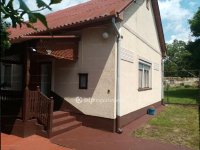 Eladó családi ház, Hajdúböszörményen 43 M Ft, 3 szobás