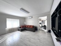 Eladó családi ház, Pécsett 105 M Ft, 4 szobás