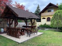 Eladó hotel, Szigetszentmiklóson 189 M Ft, 6 szobás
