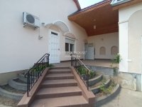 Eladó családi ház, Kecskeméten 107.9 M Ft, 3 szobás