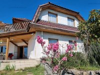 Eladó családi ház, Szentendrén 189 M Ft, 6 szobás