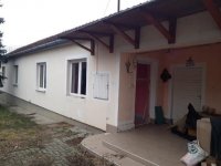 Eladó családi ház, Tiszalökön 15 M Ft, 7 szobás
