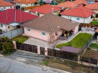 Eladó családi ház, Szigetszentmiklóson 85.9 M Ft, 3 szobás