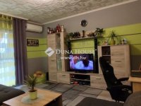 Eladó panellakás, Nagykőrösön 33 M Ft, 3 szobás