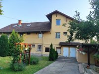 Eladó családi ház, Érden 260 M Ft, 8 szobás